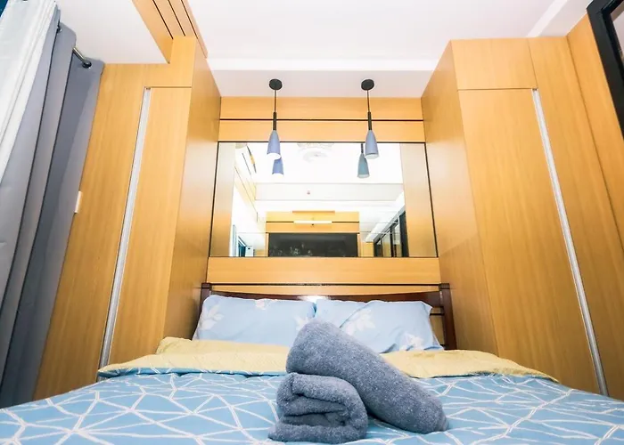 Apartment Metro Paradise 1br Comfort Makati Swim Gym Park 300mb 2320