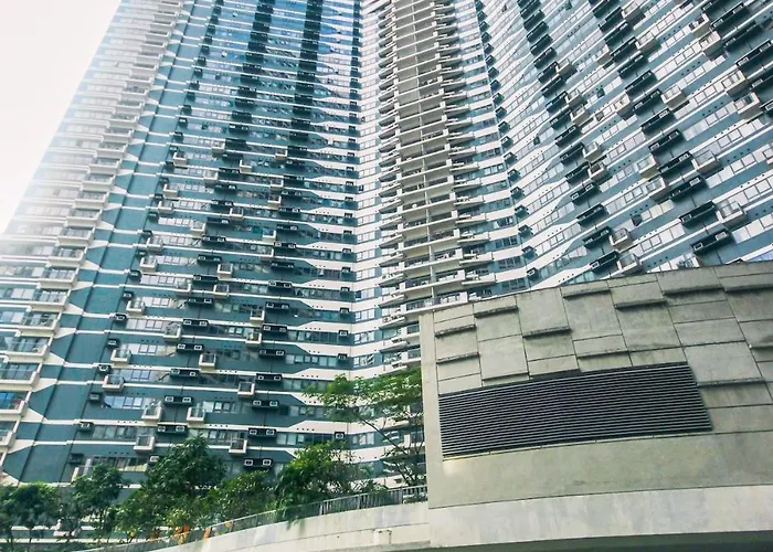 Apartment Metro Paradise 1br Comfort Makati Swim Gym Park 300mb 2320 Manila