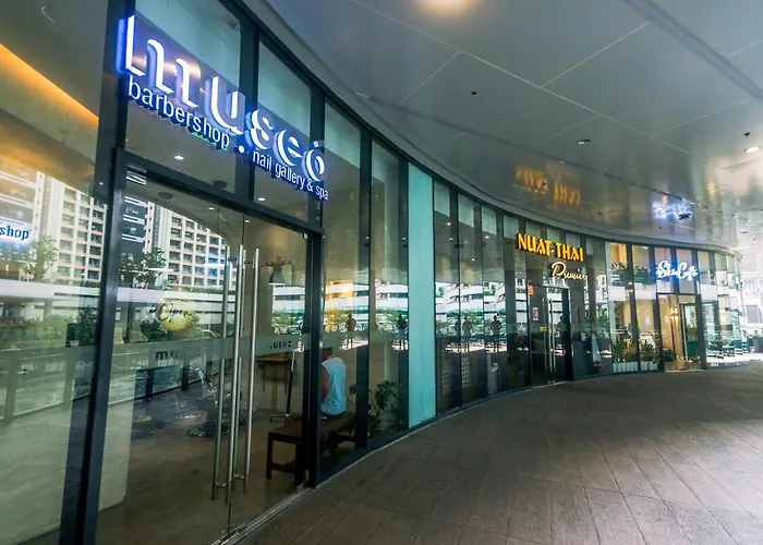 Apartment Metro Paradise 1br Comfort Makati Swim Gym Park 300mb 2320 Manila